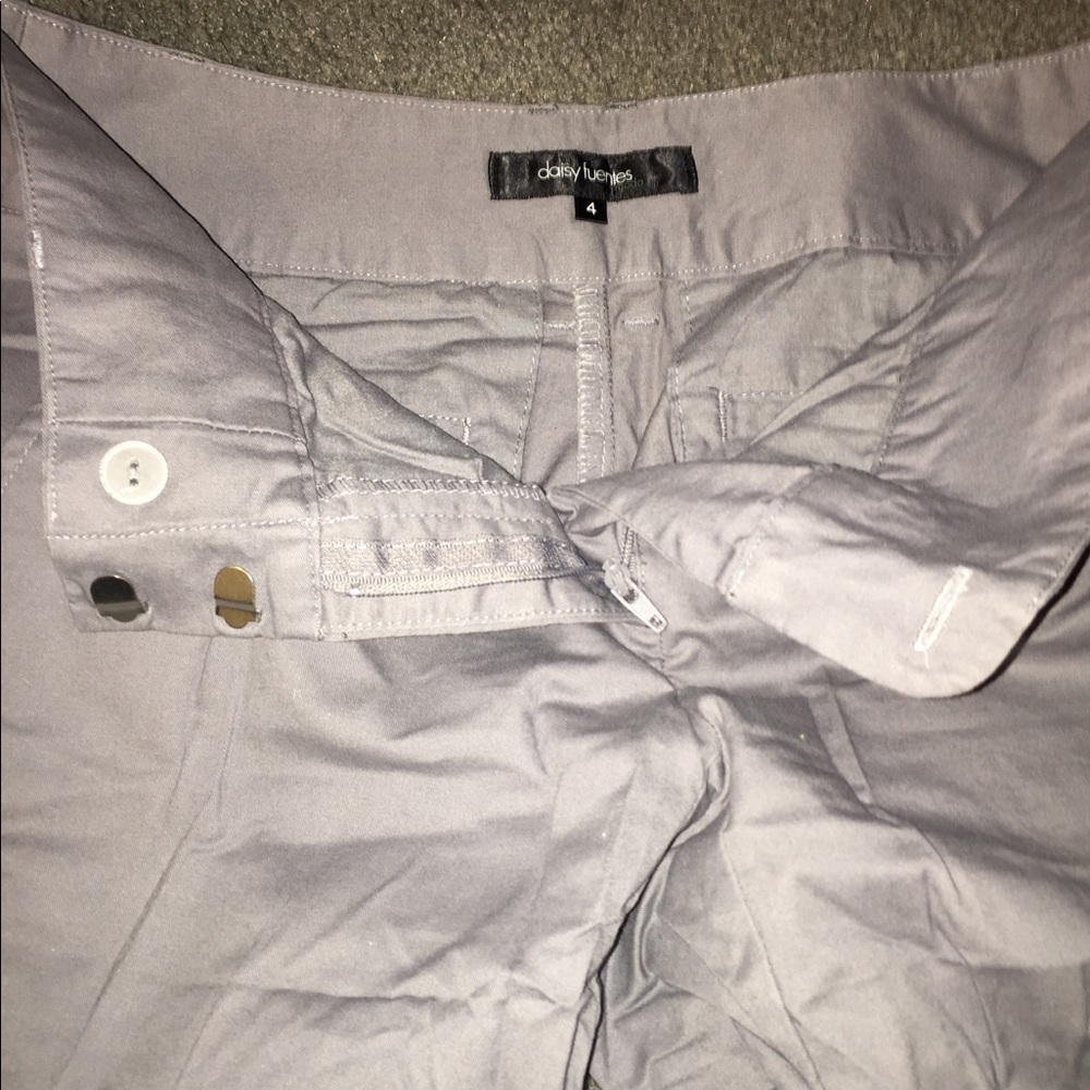 Capris - Picture 3 of 4